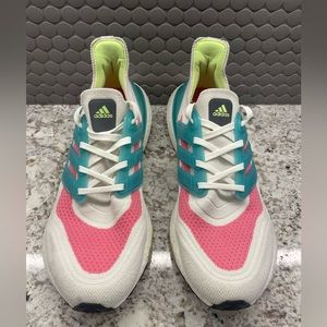 Adidas Ultraboost 22 Shoes